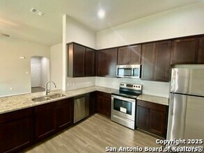 3424 Scott Cir in Seguin, TX - Building Photo - Building Photo