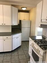 94 Heath St, Unit 1 in Somerville, MA - Building Photo - Building Photo