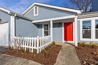 1800 Weather Stone Ln in Columbus, OH - Building Photo - Building Photo