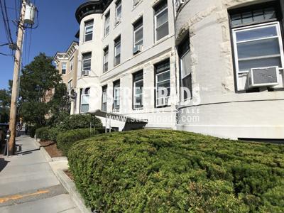 property at 17 Green St
