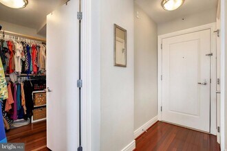 800 4th St SW, Unit n618 in Washington, DC - Building Photo - Building Photo