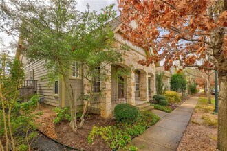 1925 Littlefield St in Austin, TX - Building Photo - Building Photo