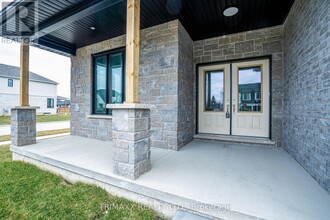 188 Foxborough Pl in Thames Centre, ON - Building Photo - Building Photo