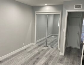 1705 Barry Ave in Los Angeles, CA - Building Photo - Building Photo