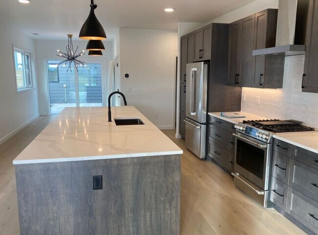 2957 S 27th Ave in Bozeman, MT - Building Photo - Building Photo