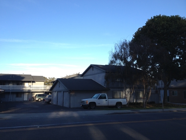 1605-1611 Front St in Oceano, CA - Building Photo