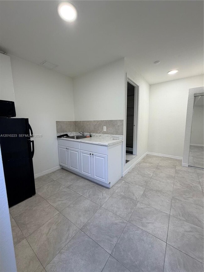 9860 SW 161st Ave in Miami, FL - Building Photo - Building Photo