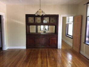 2200 W Berteau Ave in Chicago, IL - Building Photo - Building Photo