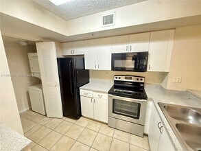 3870 Lyons Rd in Coconut Creek, FL - Building Photo - Building Photo