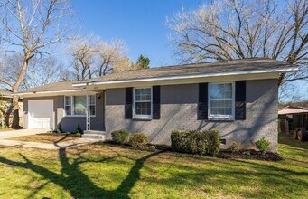 4408 Kiger St SW in Huntsville, AL - Foto de edificio - Building Photo