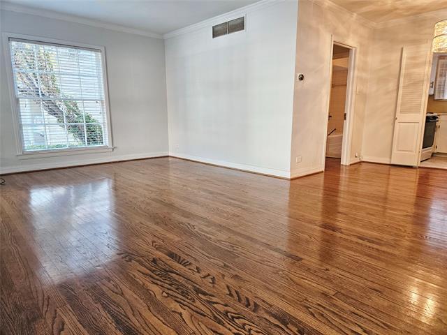6904 Westchester Dr in Dallas, TX - Building Photo - Building Photo