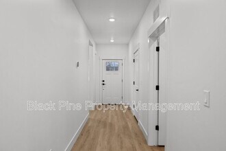 4642 N Maple Grove Rd in Boise, ID - Building Photo - Building Photo