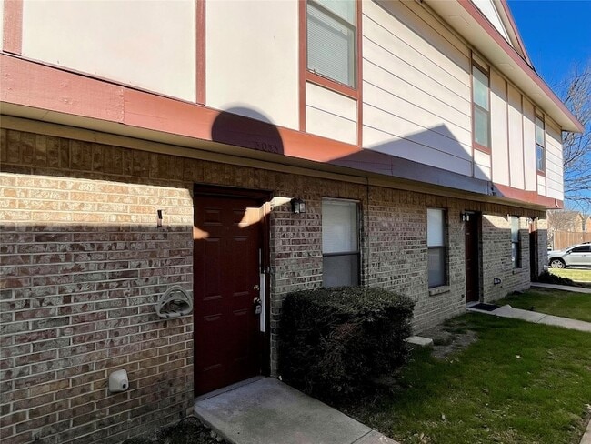 3053 Olympia Dr in Denton, TX - Foto de edificio - Building Photo