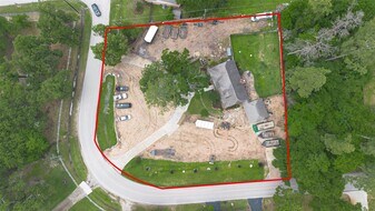 30207 E Geneva Dr in Spring, TX - Building Photo