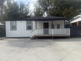 1625 Wilson Ave in Brunswick, GA - Building Photo