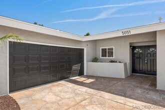 5051 Lenore Dr in San Diego, CA - Building Photo - Building Photo
