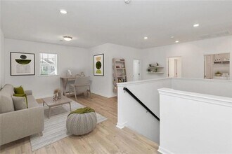 1816 Derrick Dr in Grayson, GA - Building Photo - Building Photo