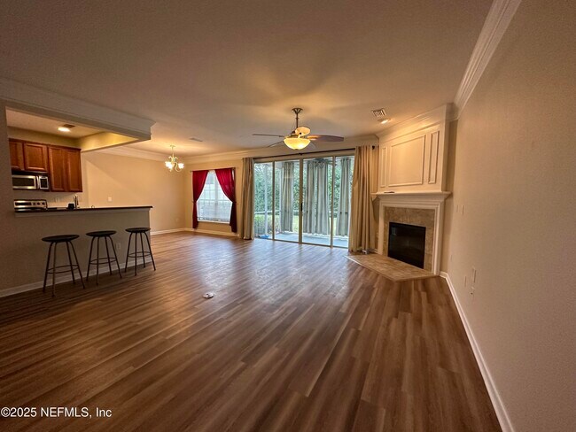 11197 Castlemain Cir W in Jacksonville, FL - Building Photo - Building Photo