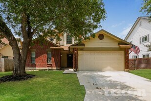 8035 Dove Trail Dr in San Antonio, TX - Building Photo