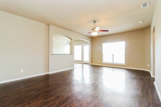 7978 Los Alamitos Ln in Fort Worth, TX - Building Photo - Building Photo