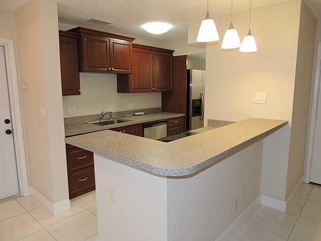 2907 NW 89th Ter, Unit 3 in Coral Springs, FL - Building Photo - Building Photo
