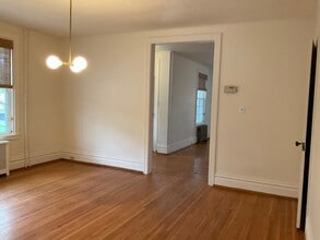 229 Cocoa Ave in Hershey, PA - Building Photo - Building Photo