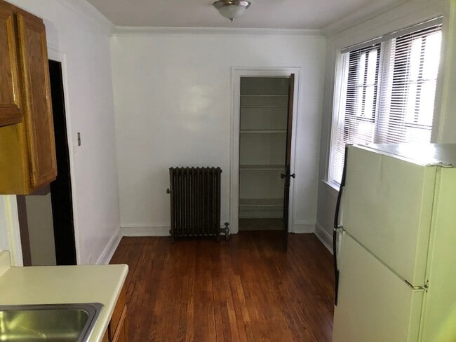 property at 4027 W School St