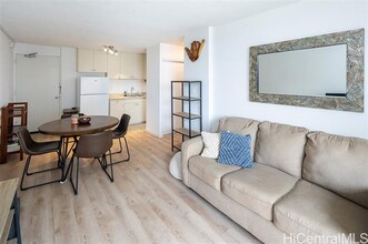 2651 Kuilei St in Honolulu, HI - Building Photo - Building Photo
