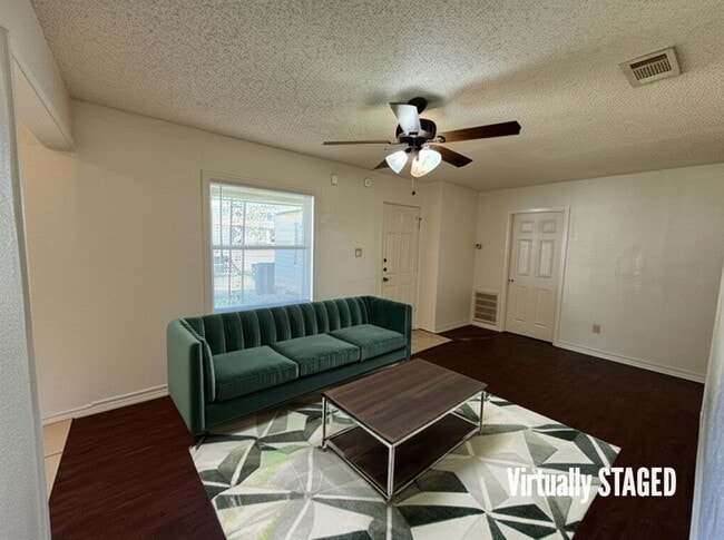 1301 Franz Dr in Killeen, TX - Foto de edificio - Building Photo