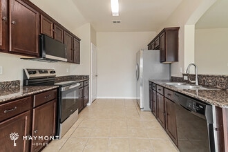 122 Hamilton Dr in Terrell, TX - Foto de edificio - Building Photo