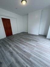 139 Clifton Ave in Newark, NJ - Foto de edificio - Building Photo