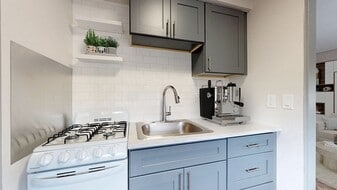 800 Cherry in Denver, CO - Building Photo