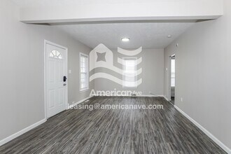 1025 W 17th St in Lorain, OH - Foto de edificio - Building Photo