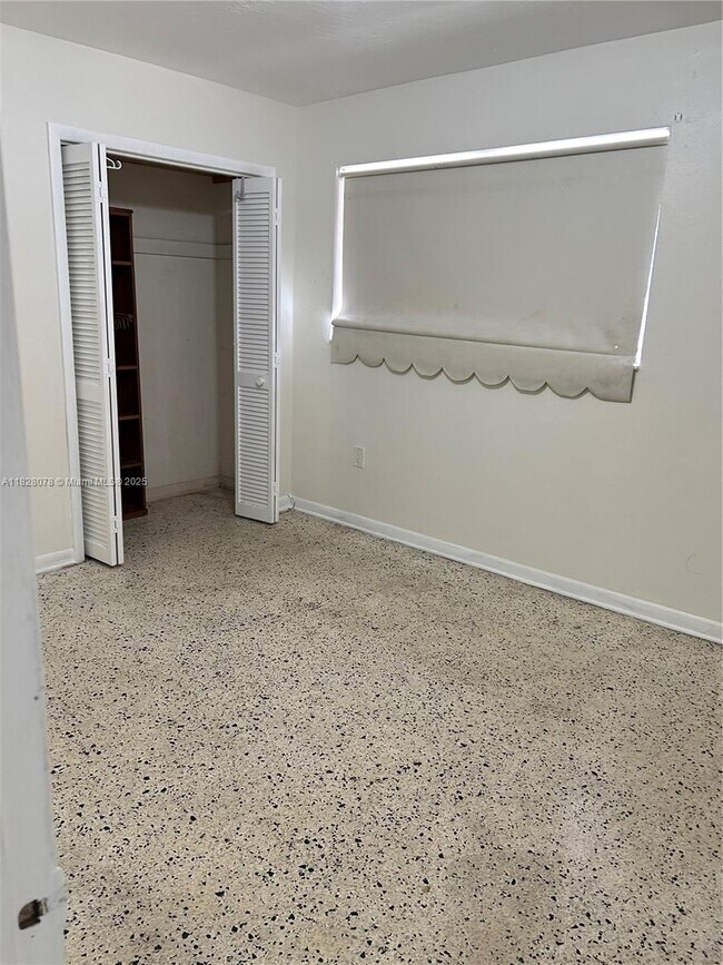 3626 SW 2nd St-Unit -2 in Miami, FL - Building Photo - Building Photo