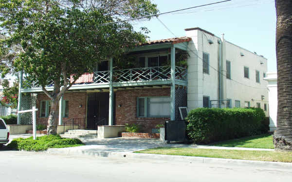 1809 E 2nd St in Long Beach, CA - Foto de edificio - Building Photo