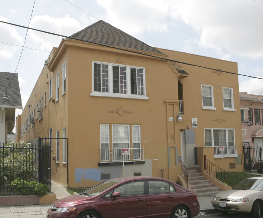 Grand View Apartments in Los Angeles, CA - Building Photo