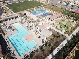 16670 Crocus Ln, Unit 1 in Fontana, CA - Building Photo