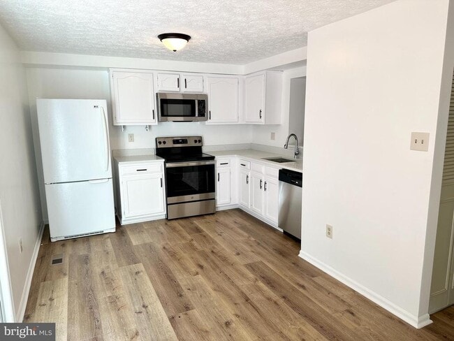 9540 Orbitan Ct in Parkville, MD - Building Photo - Building Photo