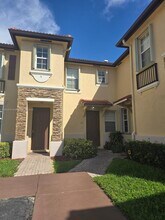 1398 NE 33rd Ave in Homestead, FL - Building Photo - Building Photo