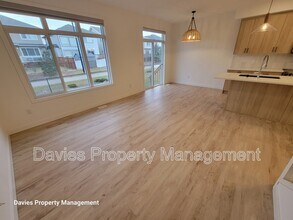 16230-16219 19 Ave SW in Edmonton, AB - Building Photo - Building Photo