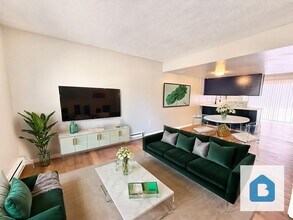 37 Royal Crest Dr in Pueblo, CO - Building Photo - Building Photo