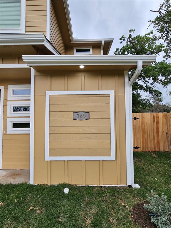 169 Chickasaw in Smithville, TX - Building Photo - Building Photo