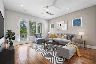 1701 Metropolitan Blvd in Tallahassee, FL - Building Photo - Building Photo