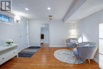 25 Charnwood Pl in Markham, ON - Building Photo - Building Photo