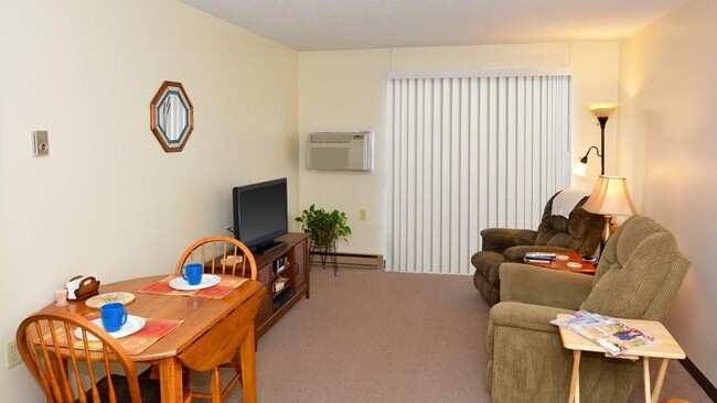 2001 Washington St in Aliquippa, PA - Building Photo - Building Photo