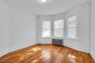 937 Grove St in Irvington, NJ - Building Photo - Building Photo