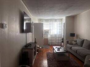 15 Dongan Ave in Staten Island, NY - Foto de edificio - Building Photo