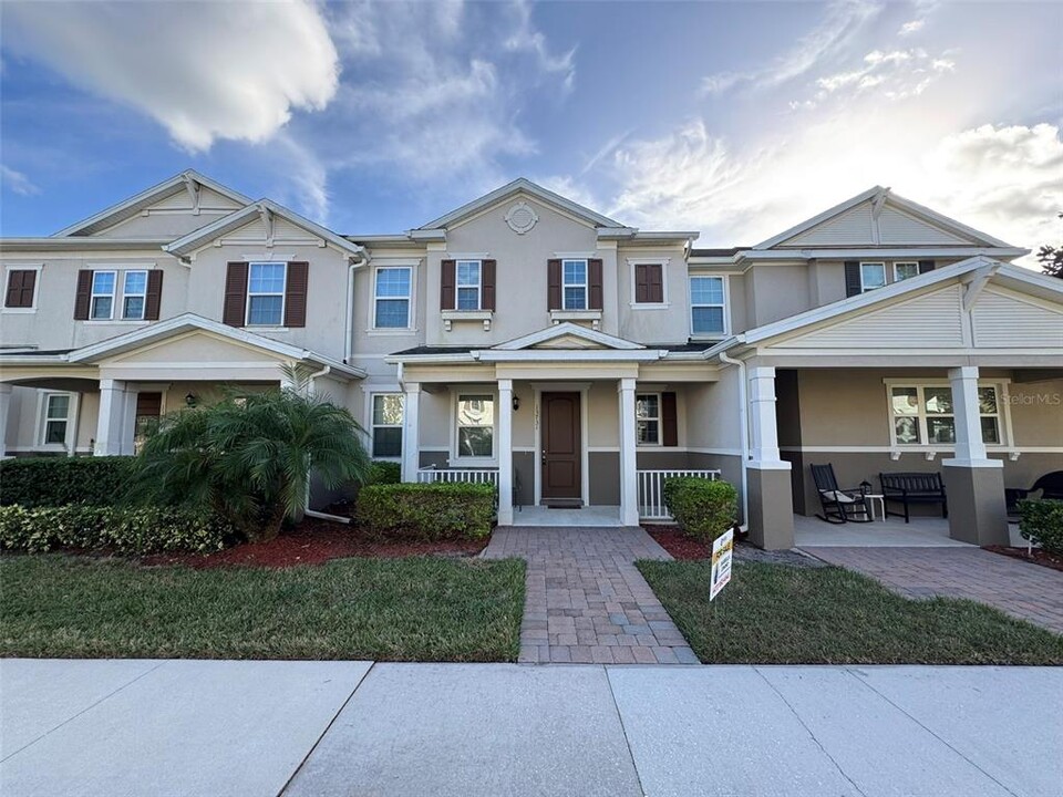 13731 Bravante Aly in Windermere, FL - Building Photo