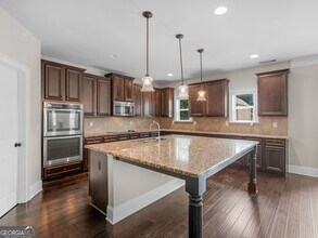 185 Regency Pl in Covington, GA - Foto de edificio - Building Photo