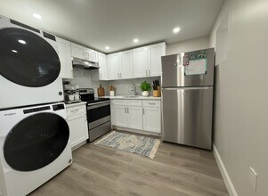 6900 Cedar Park Ave in Philadelphia, PA - Building Photo - Building Photo